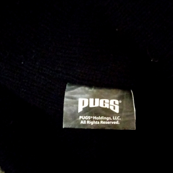 Tribal-esque skull beanie w/ roses - Picture 4 of 5